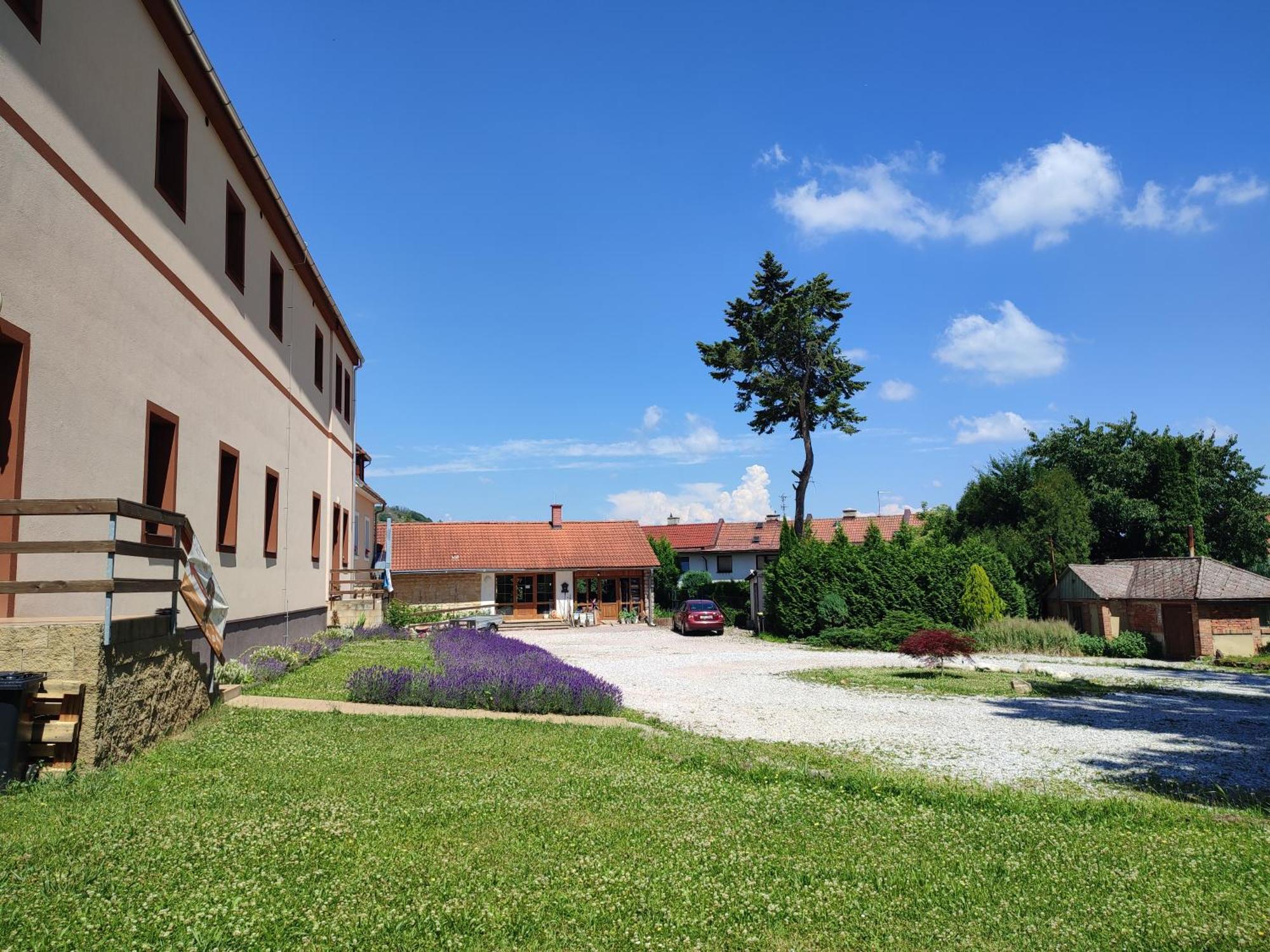 Zamecek Cerov Apartamento Jičín Exterior foto